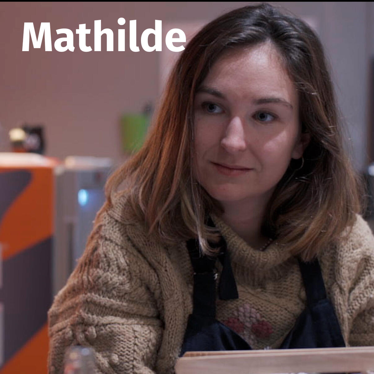 Après une école de commerce et 6 ans dans une structure d’insertion par l’activité économique, Mathilde a décidé de mettre son énergie au service de nombreux engagements: de son territoire, en Normandie, dans son travail ou sa vie personnelle.